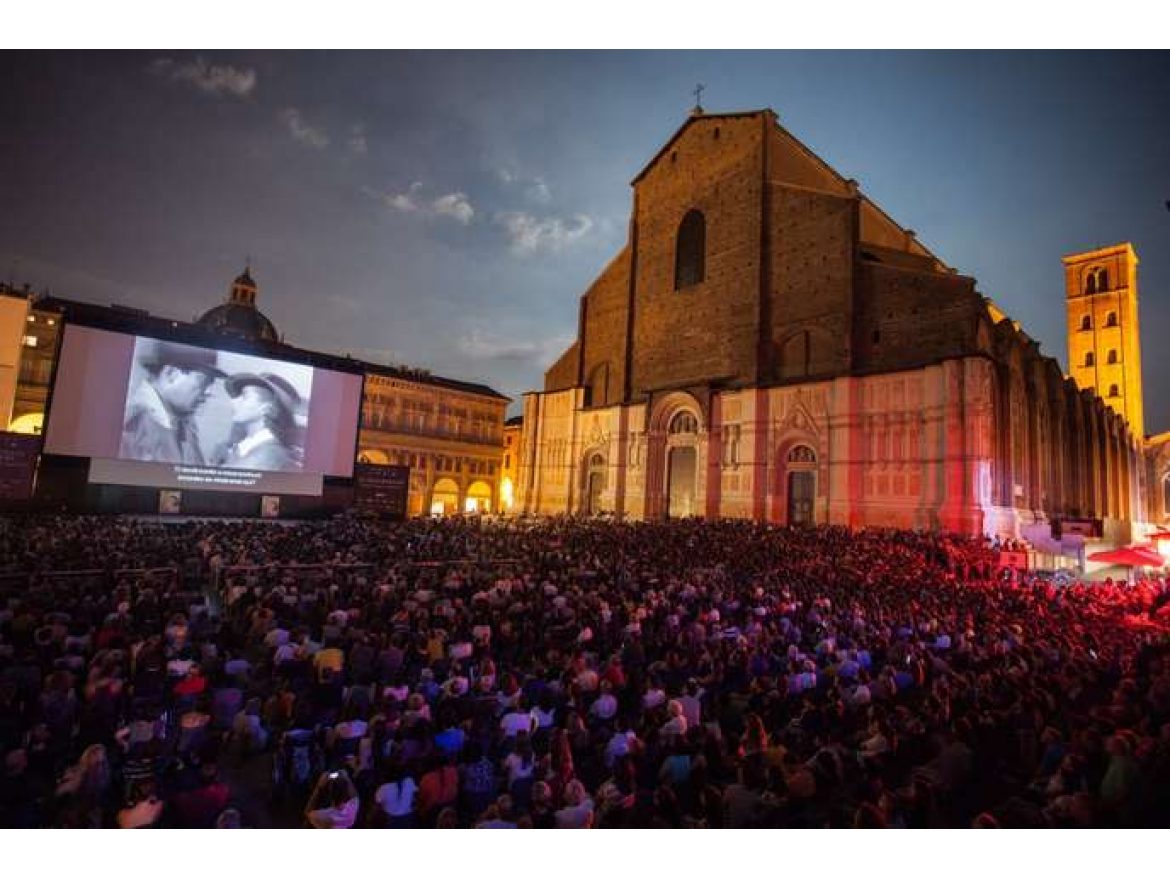 Projection de "Les Bicots-Nègres, vos voisins" (Med Hondo, 1973)