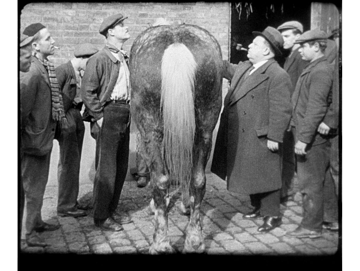 Projection de "La Vie est à nous" (Film collectif dirigé par Jean Renoir, 1936) et "Grèves d’occupations" (Collectif Ciné-Liberté, 1936)