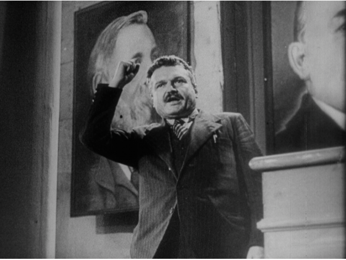 Diffusion d'un extrait de "La Vie est à nous" (Réalisation sous la direction de Jean Renoir, 1936)