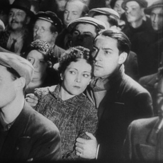 Projection de "La Vie est à nous" (dir. Renoir, 1936)