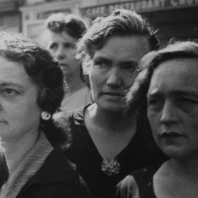 1945-1975 : l'Union des Femmes Françaises de la Loire. 