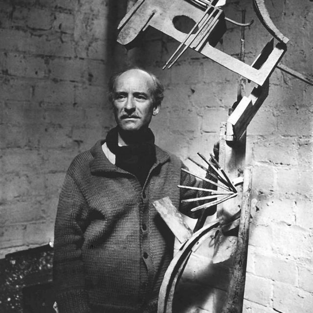"Matter, space and time. Julio González and the avant-gardes."